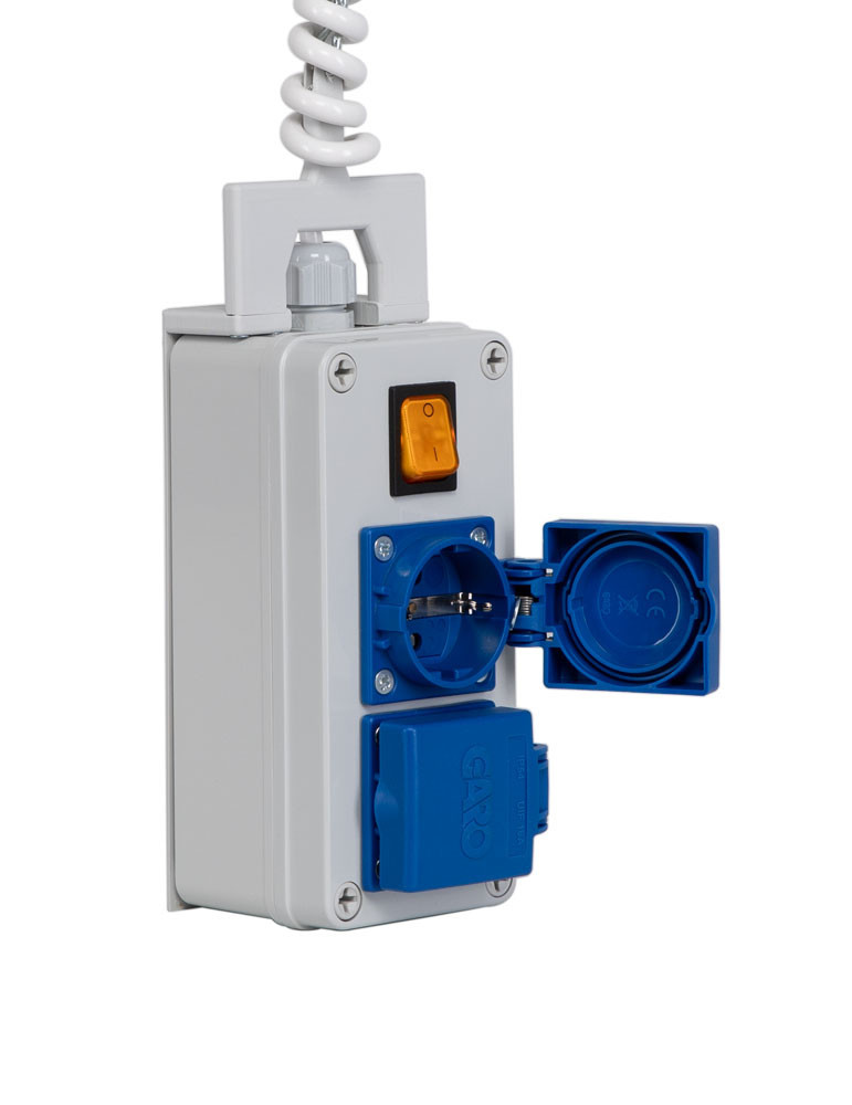 Hängande uttag, 1 x 2 jordat med lock och strömbrytare